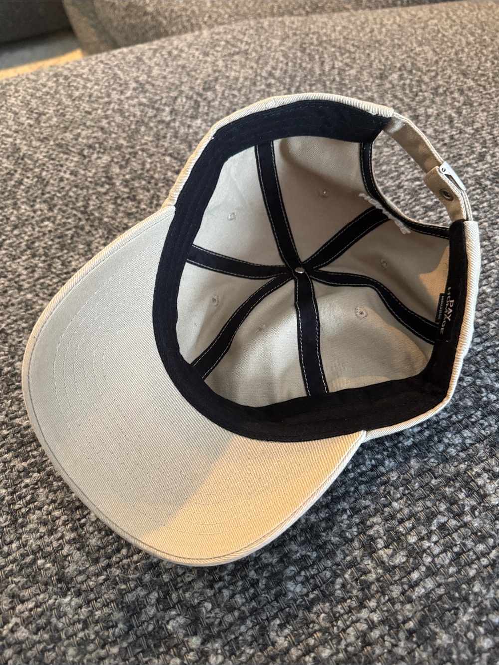 Homage hat - Picture 2 of 3